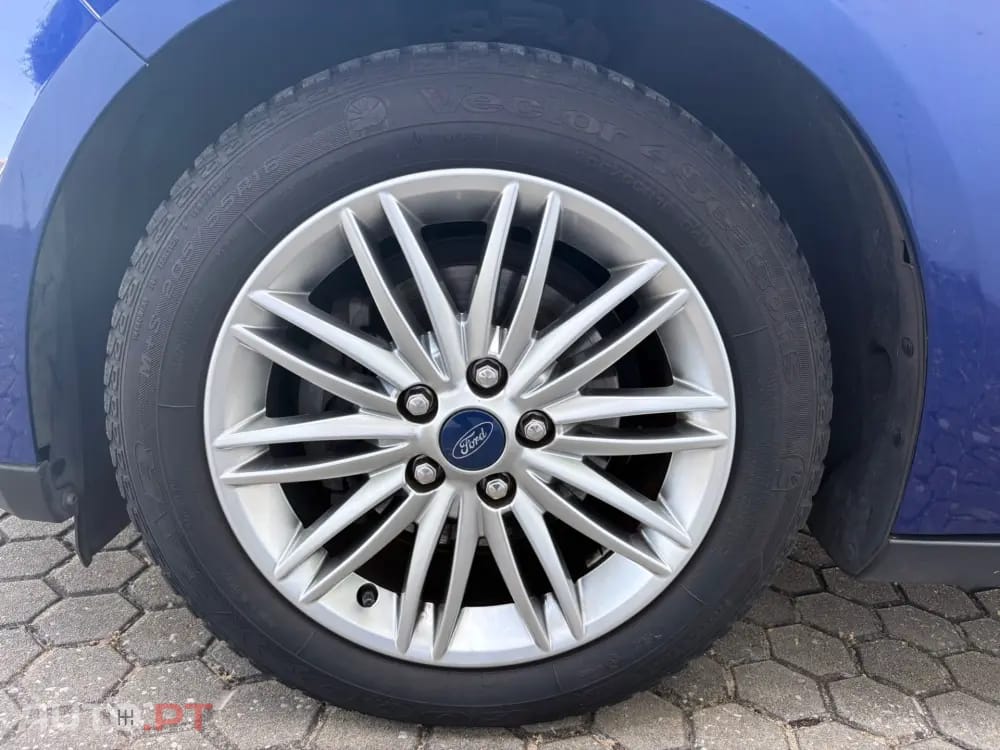 Ford Focus 1.0 EcoBoost S&S COOL&CONNECT DESIGN