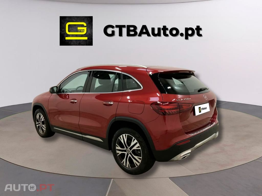 Mercedes-Benz GLA 250 I.V.A DEDUTIVEL e