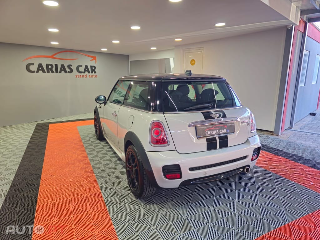 MINI Cooper D ( Kit John Cooper Works )