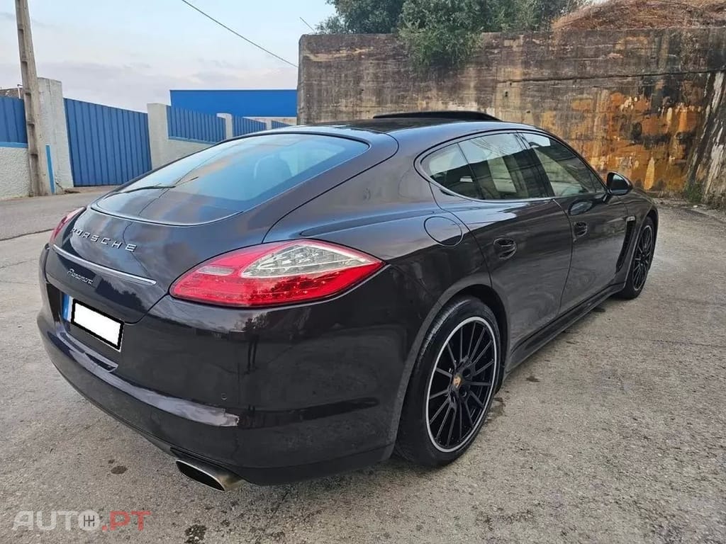 Porsche Panamera Platinum Edition