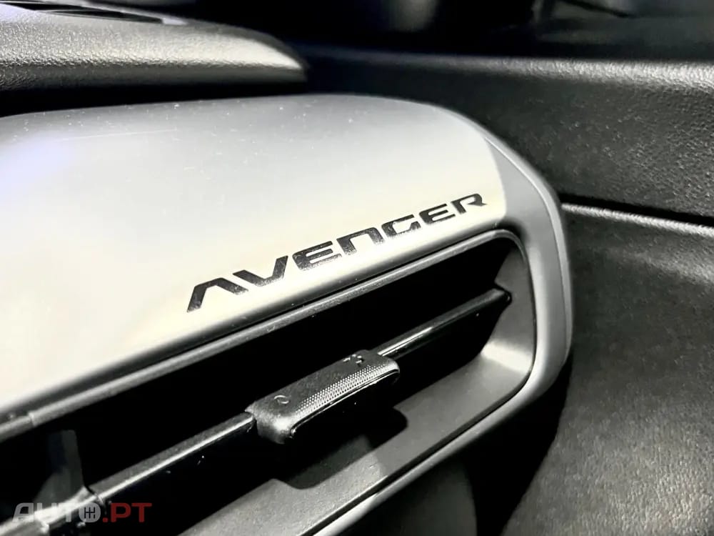 Jeep Avenger 54 KWh Summit