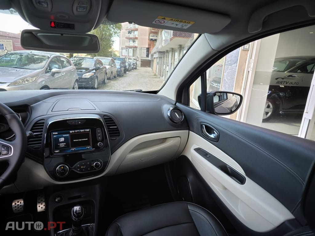Renault Captur 1.5 dCi Initiale Paris