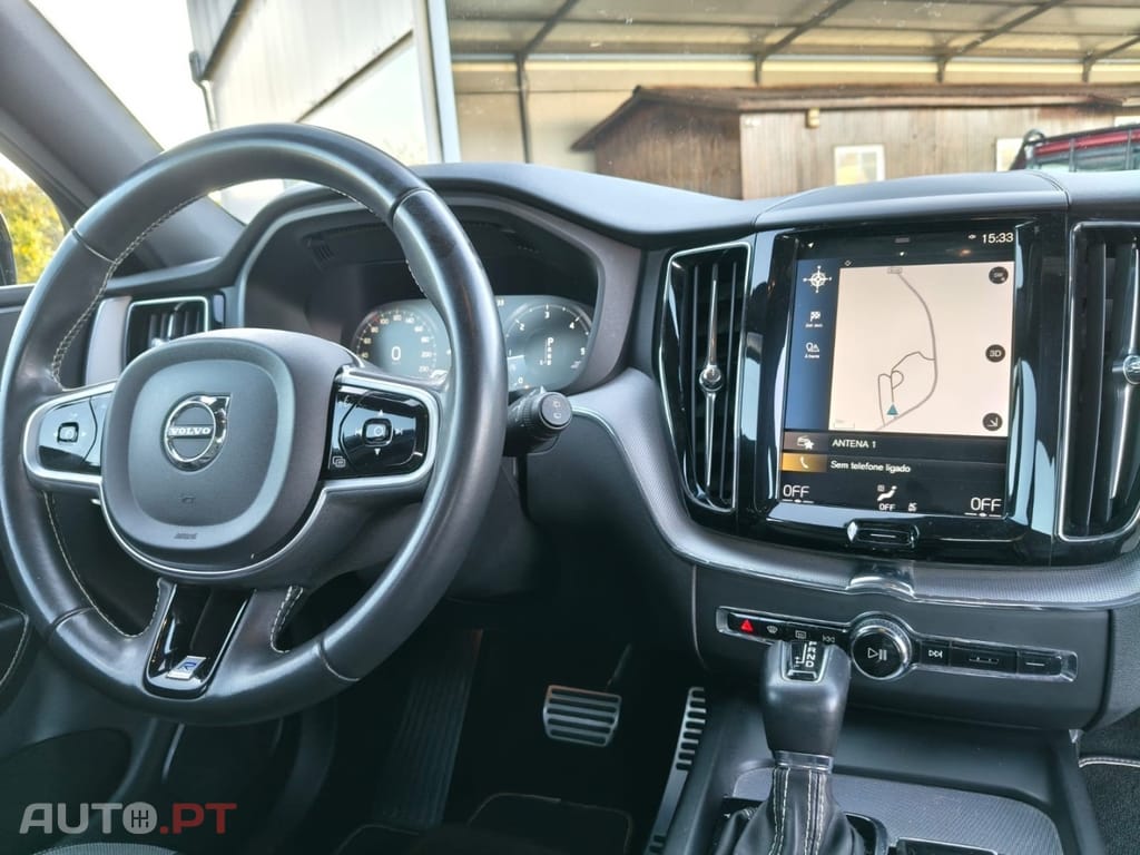 Volvo XC60 2.0 D4 R-Design Geartronic