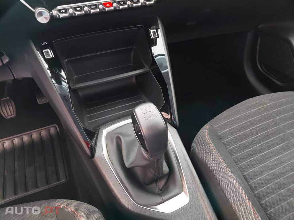 Peugeot 208 1.2 PureTech SE Style