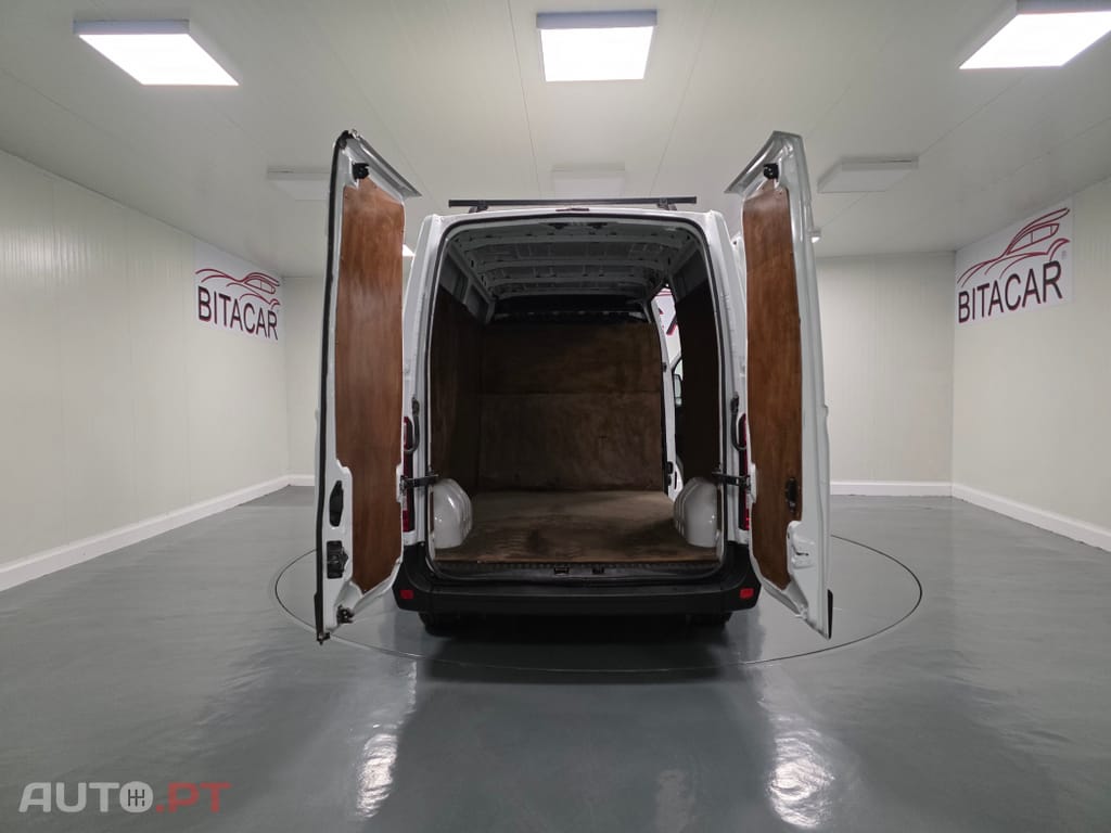 Renault Master 2.3 dCi L2H2 3.5T