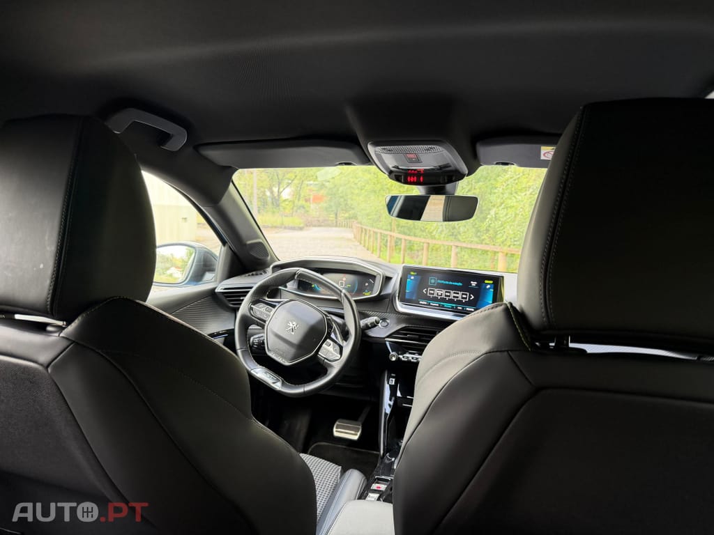 Peugeot E-208 50 kWh GT