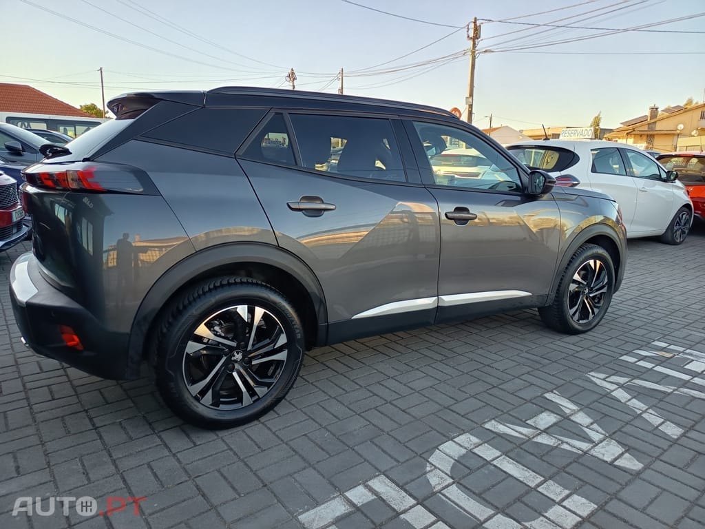 Peugeot 2008 1.2 PureTech Allure EAT8