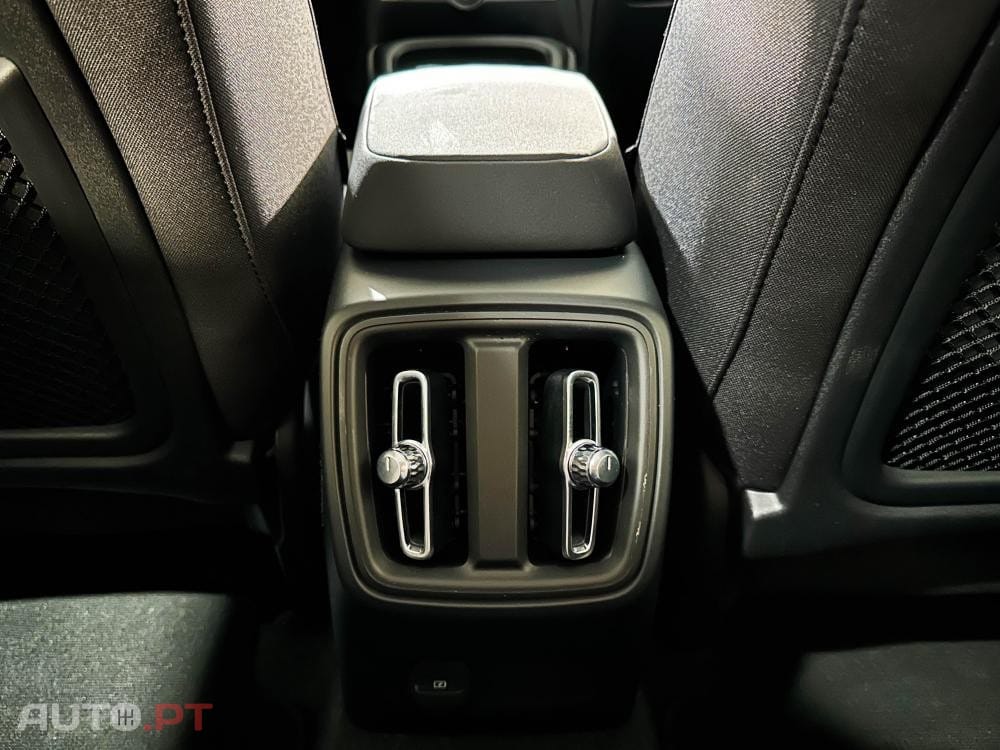 Volvo C40 Recharge 82 kWh Twin Motor Plus