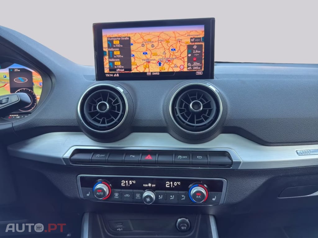Audi Q2 I.V.A DEDUTÍVEL 35 TDI Sport