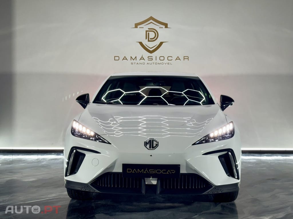 MG MG4 64 kWh Luxury