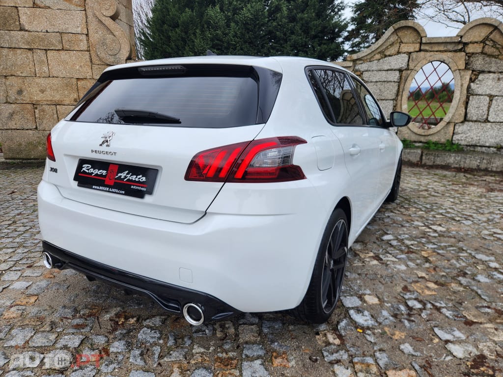 Peugeot 308 1.5 BlueHDi Business Line