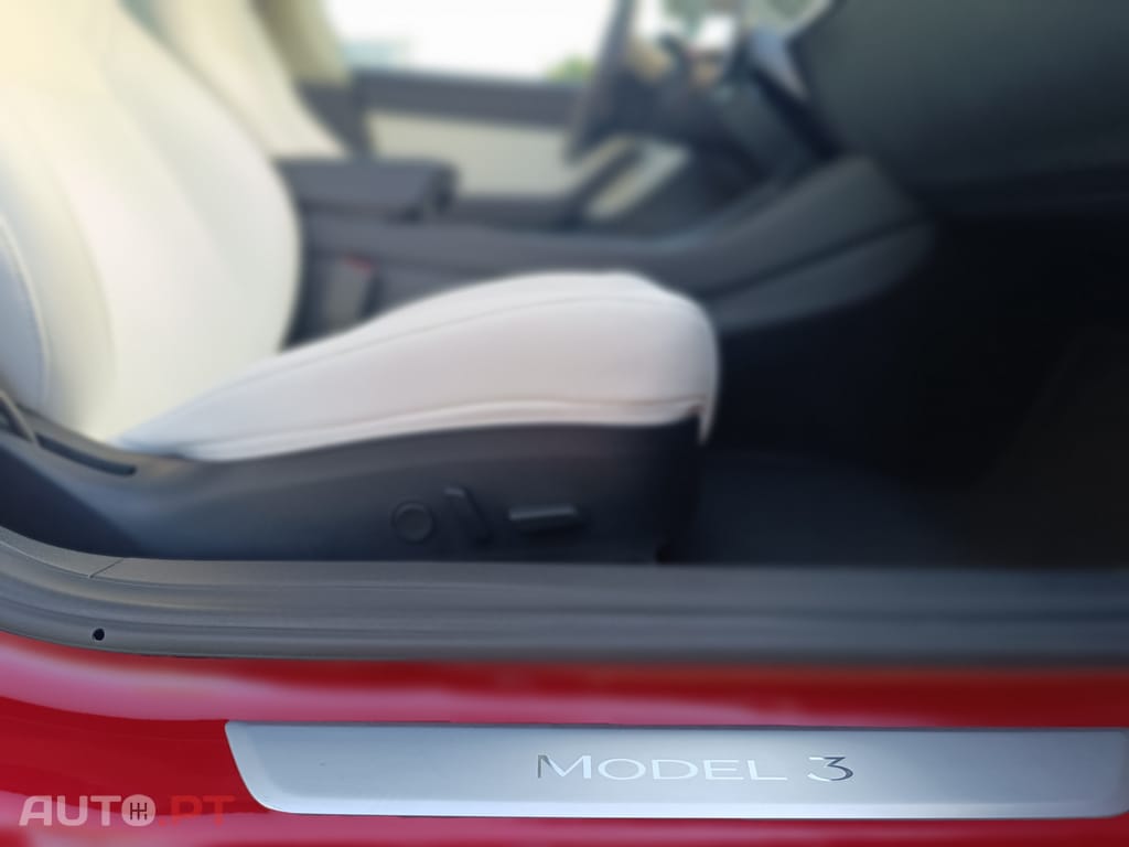 Tesla Model 3 Standard Range Plus RWD