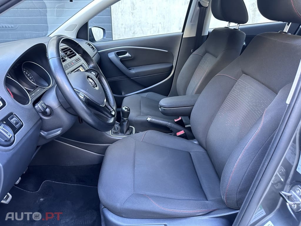 Volkswagen Polo 1.2 TSi Confortline Nav