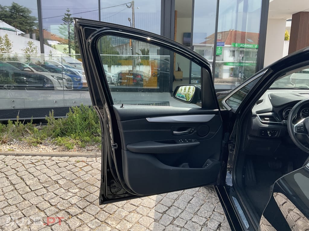 BMW 216 d 7L Auto