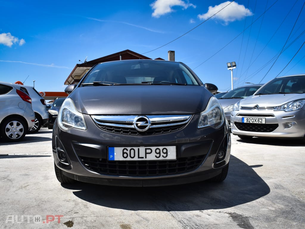 Opel Corsa 1.2 CMon