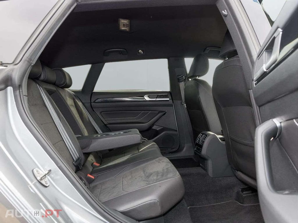 Volkswagen Arteon Shooting Brake 1.4 eHybrid R-LINE AHK