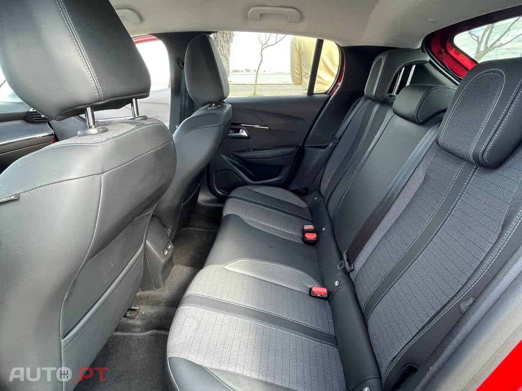 Peugeot 208 Allure Pack 1.2 Puretech