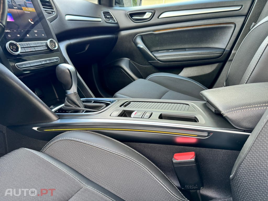 Renault Mégane Sport Tourer 1.6 E-Tech Plug-In Intens