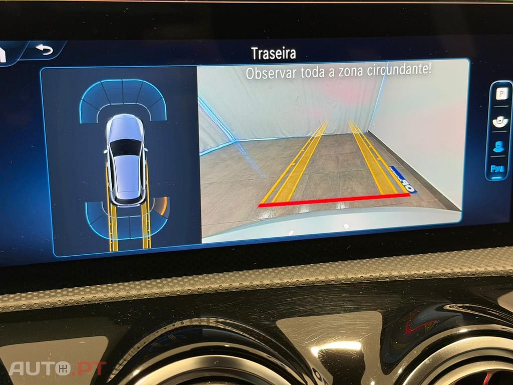 Mercedes-Benz A 250 e AMG Line