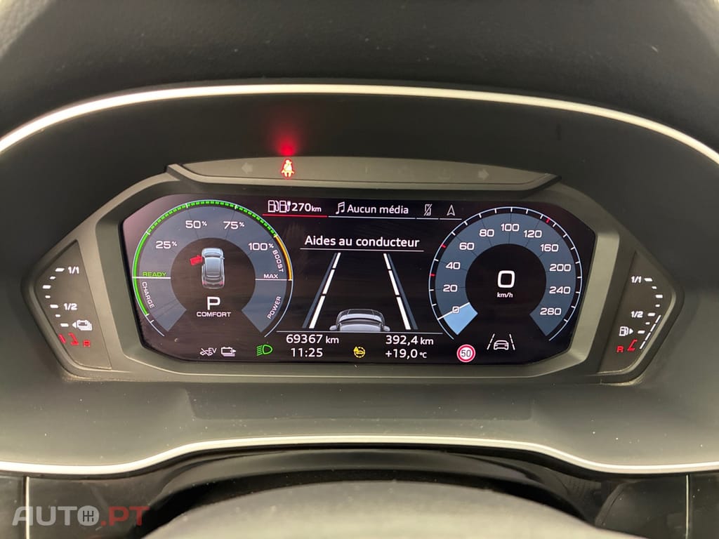 Audi Q3 45 TFSIe S line S tronic