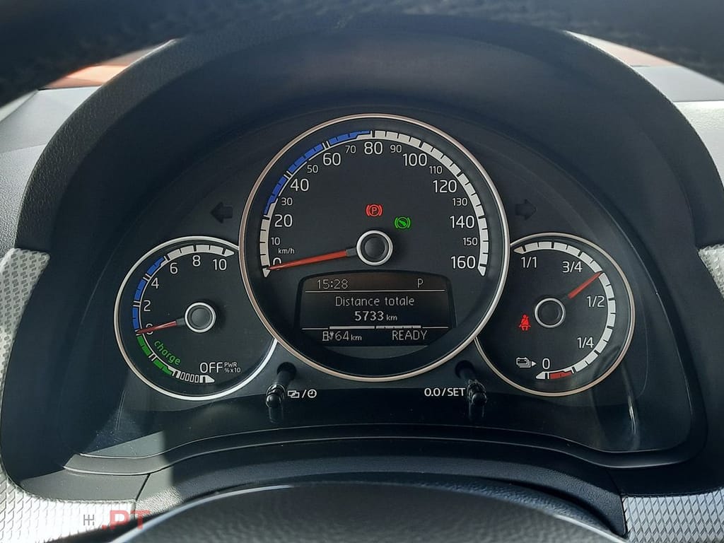 Volkswagen e-Up Entry