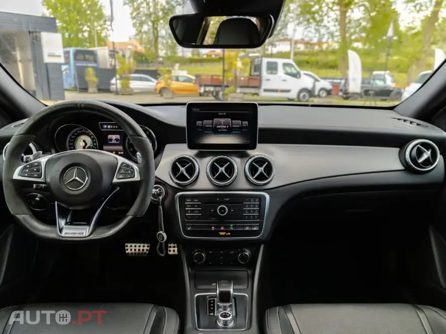 Mercedes-Benz GLA 45 AMG 4-Matic