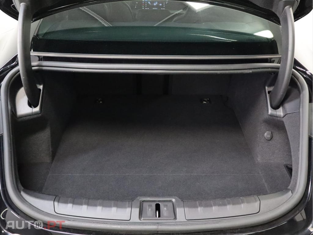 Porsche Taycan Standard