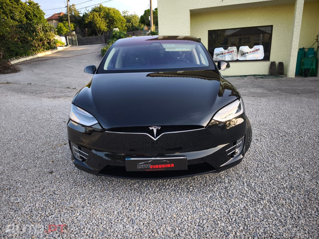 Tesla Model X 100D