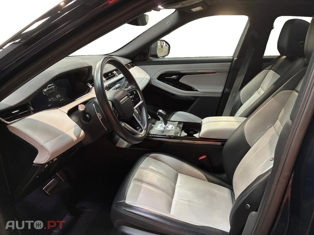 Land Rover Evoque P300e R-Dynamic S