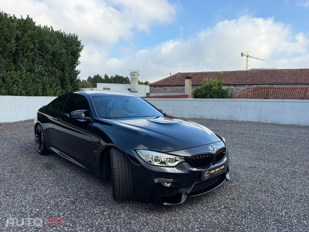 BMW M4 Auto