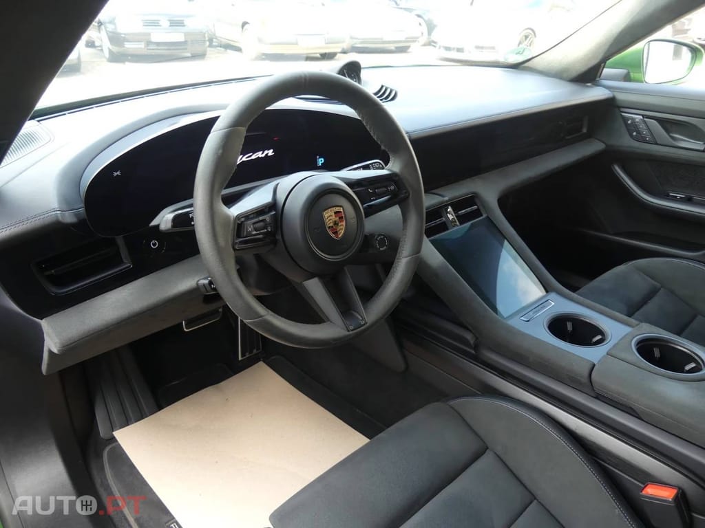 Porsche Taycan ST GTS