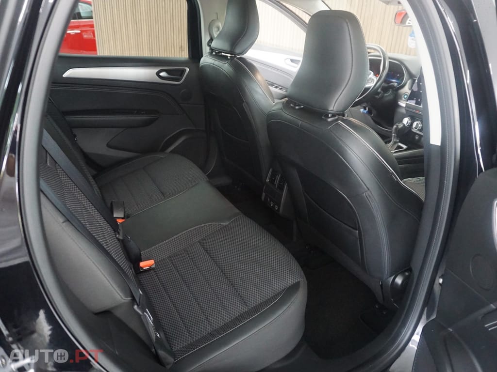 Renault Arkana 1.6 E-Tech Intens