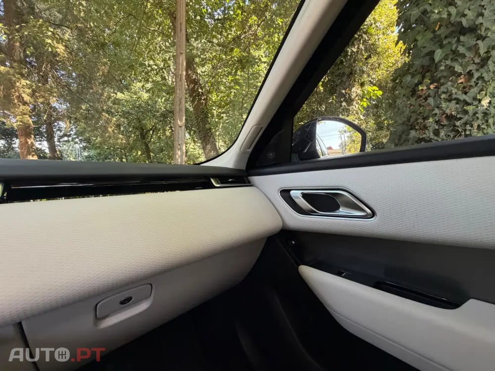 Land Rover Velar D200 S