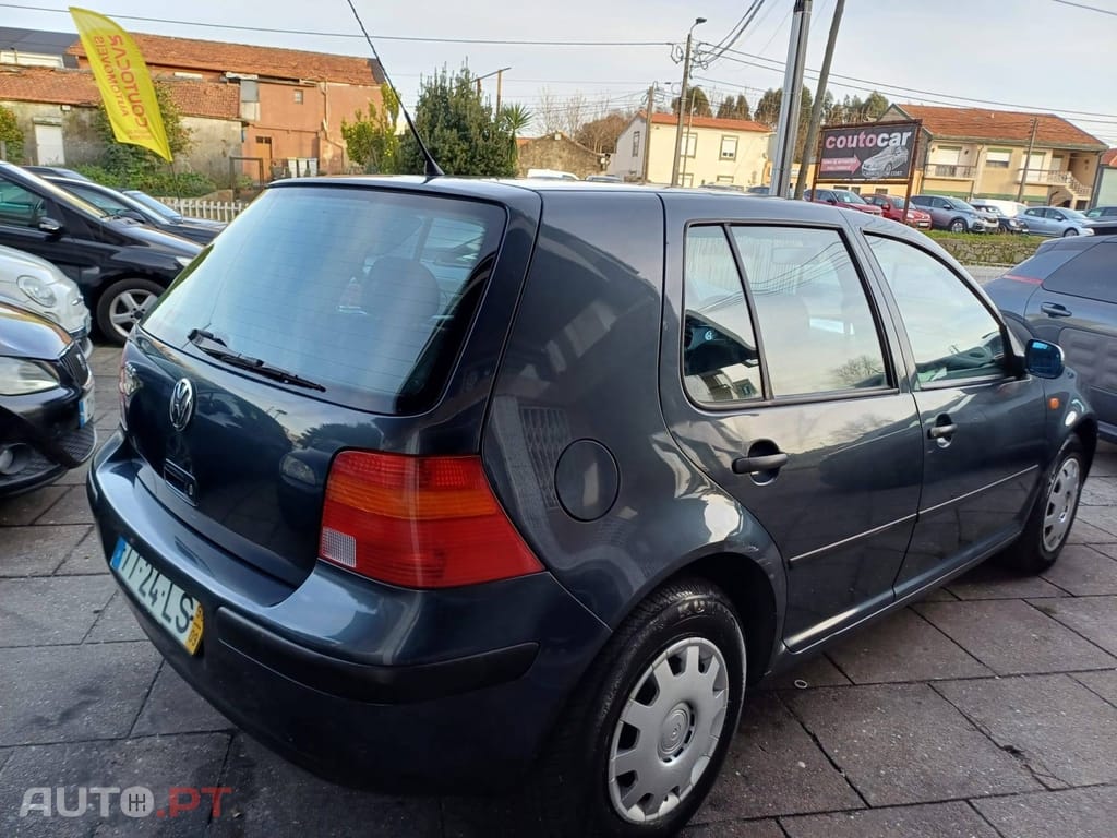 Volkswagen Golf 1.4i Confortline