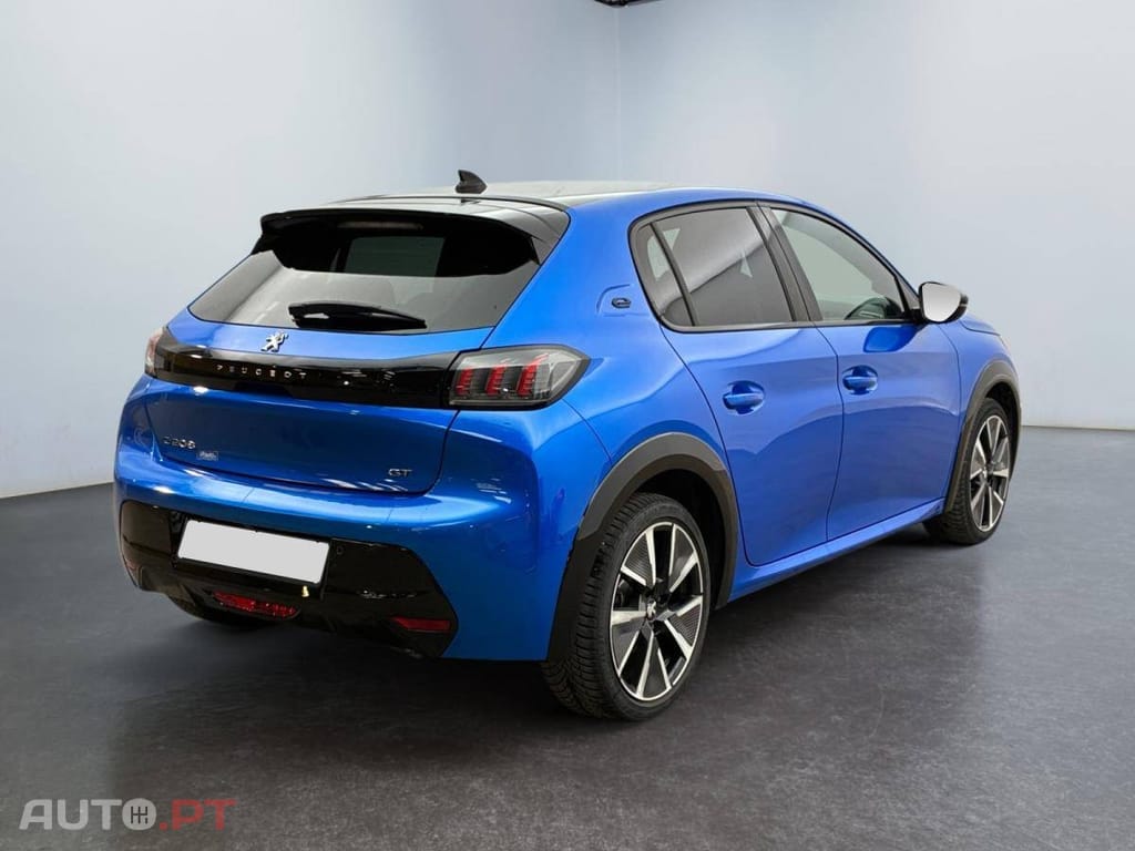 Peugeot E-208 50 kWh GT
