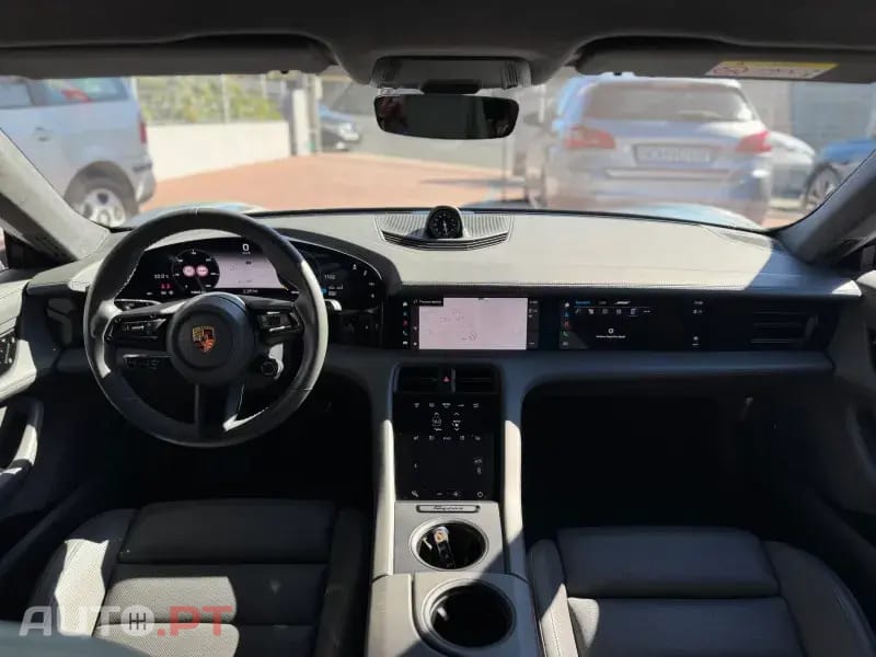 Porsche Taycan Turbo