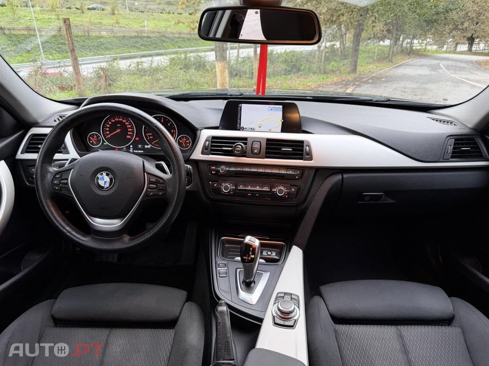 BMW 318 d Line Sport Shadow Auto
