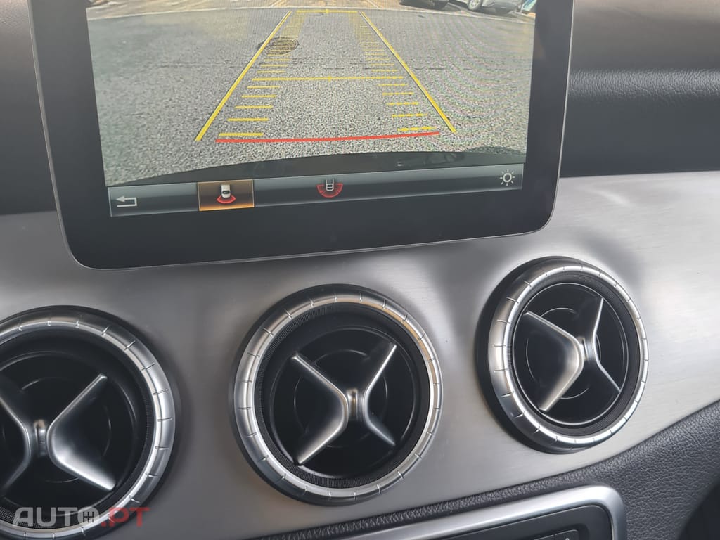 Mercedes-Benz CLA 220 AMG line aut