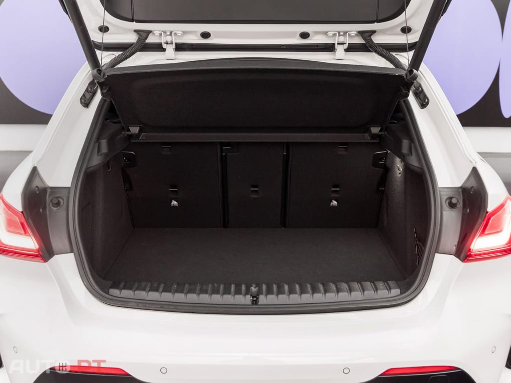 BMW 116 d Pack Desportivo M Auto