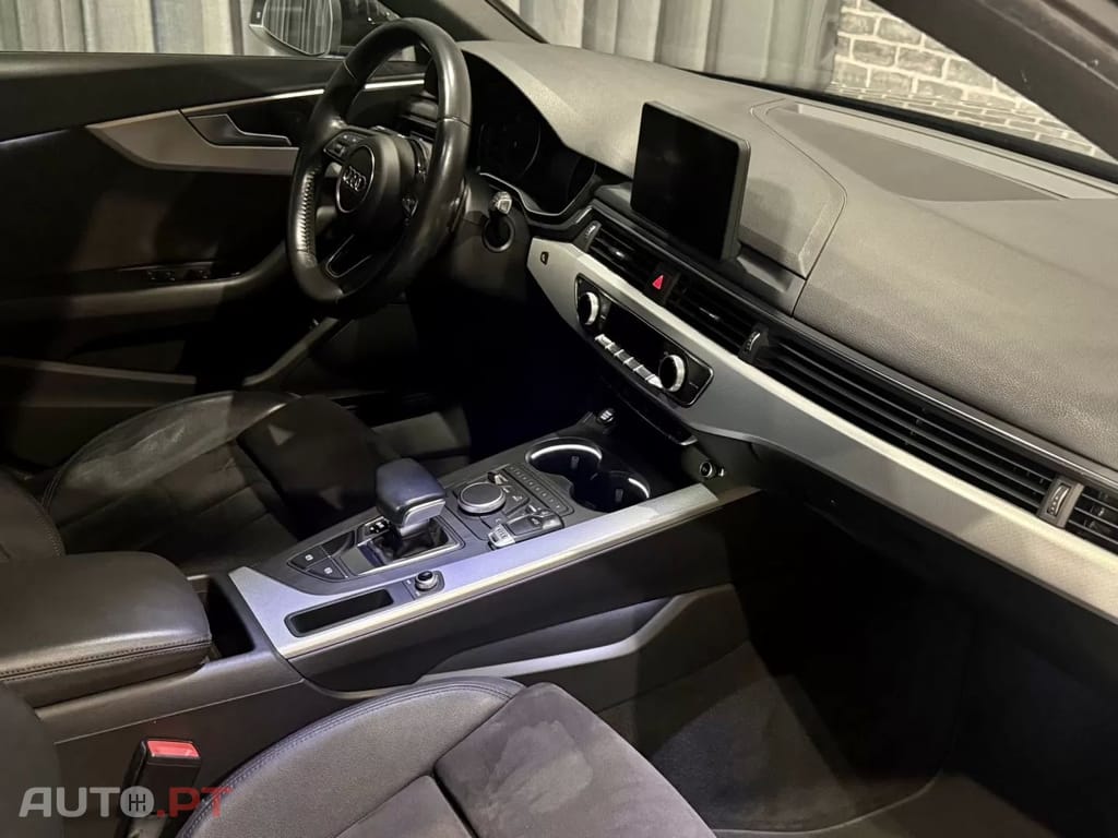 Audi A4 Avant 2.0 TDI S-line S tronic
