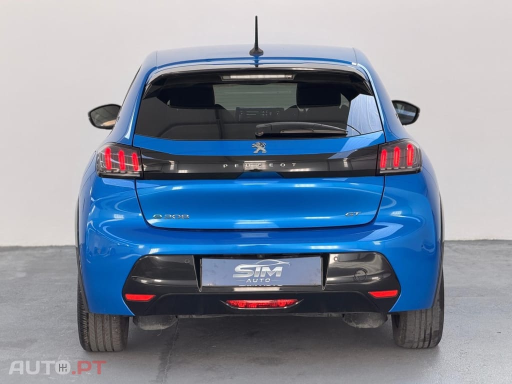 Peugeot E-208 GT