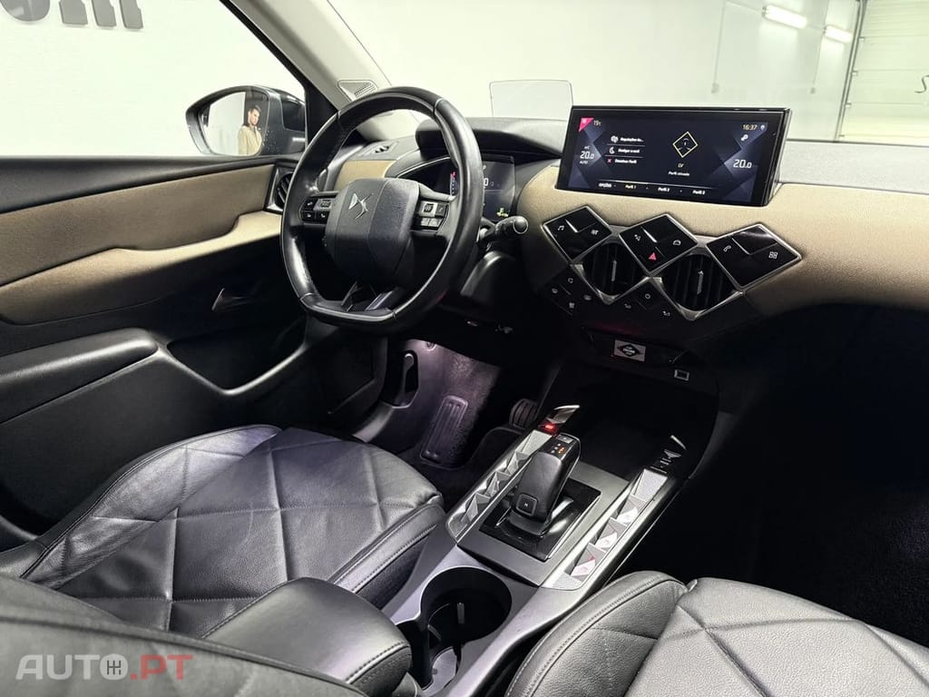 DS DS3 PureTech 130 Aut. PERFORMANCE LINE