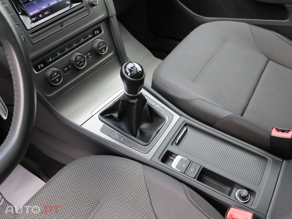 Volkswagen Golf 2.0 TDi Confortline