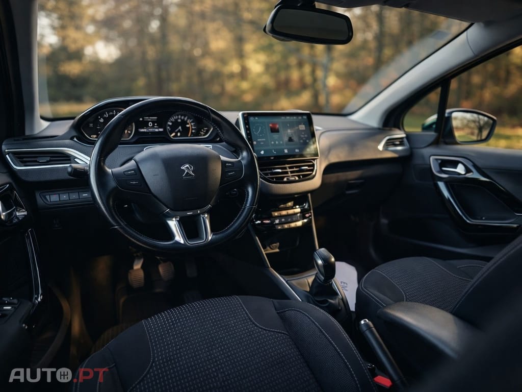 Peugeot 208 Blue-HDi 100 Stop&Start Allure