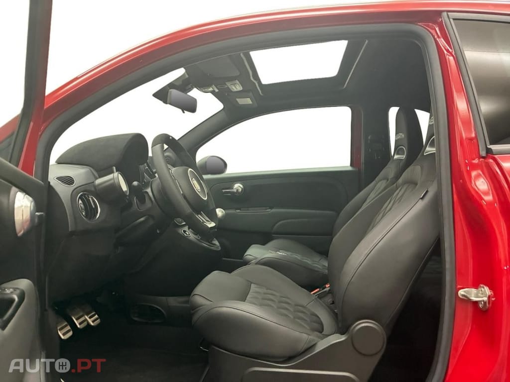 Abarth 695 1.4 T-Jet Competizione