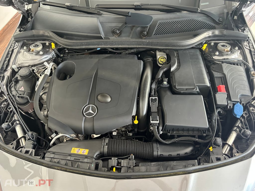 Mercedes-Benz CLA 200 d AMG Line