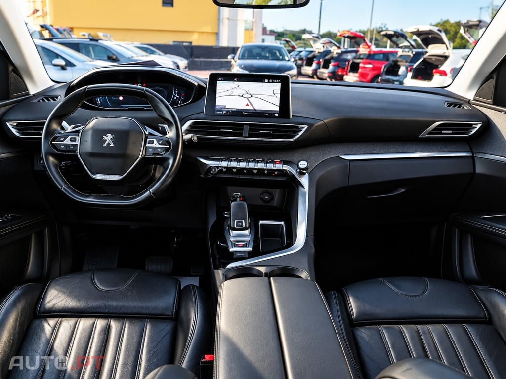 Peugeot 3008 1.2 PureTech Allure EAT8