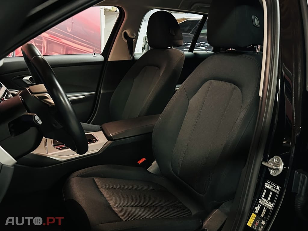 BMW 320 e Touring Corporate Edition Auto