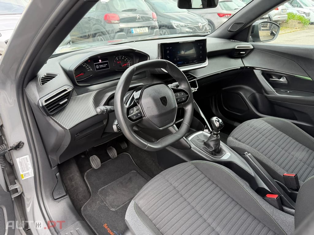 Peugeot 2008 1.2 PureTech Active