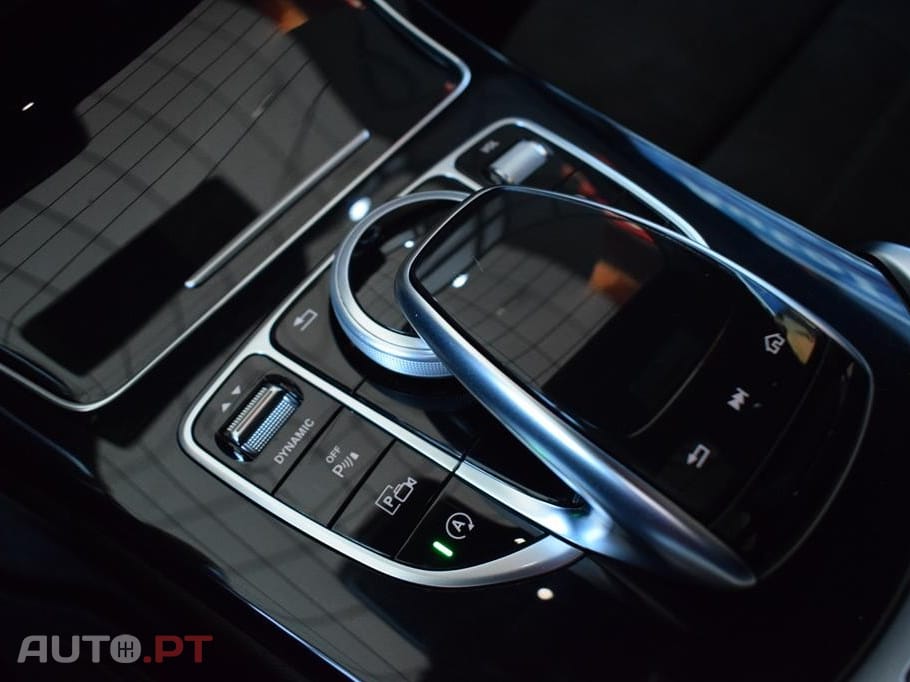 Mercedes-Benz C 220 d AMG Line